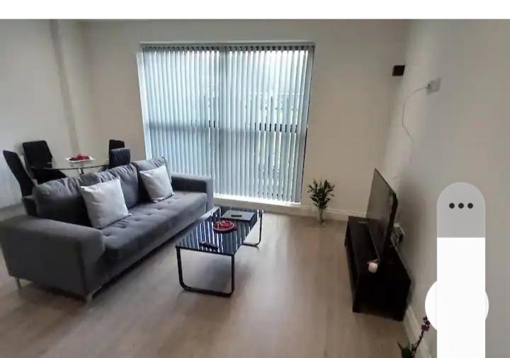 Cozy 2 Bedrooms Apartment Canvey Island Экстерьер фото