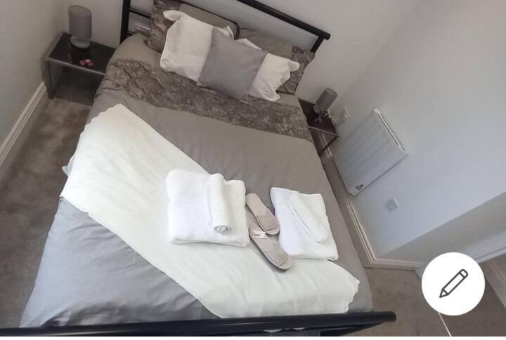Cozy 2 Bedrooms Apartment Canvey Island Экстерьер фото